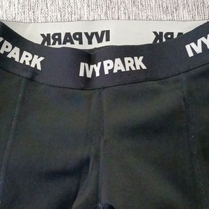 NWOT IVY PARK Leggings xs black ⚫️